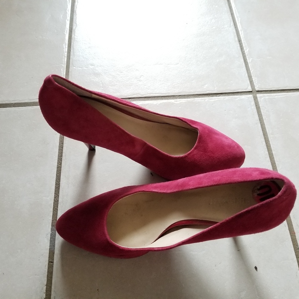 Women's Steve Madden Suede Maroon Heels